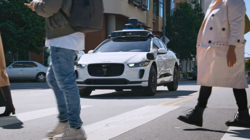 Ha ez igaz, tényleg óriási üzlet a robottaxi: megduplázódott a fuvarok száma