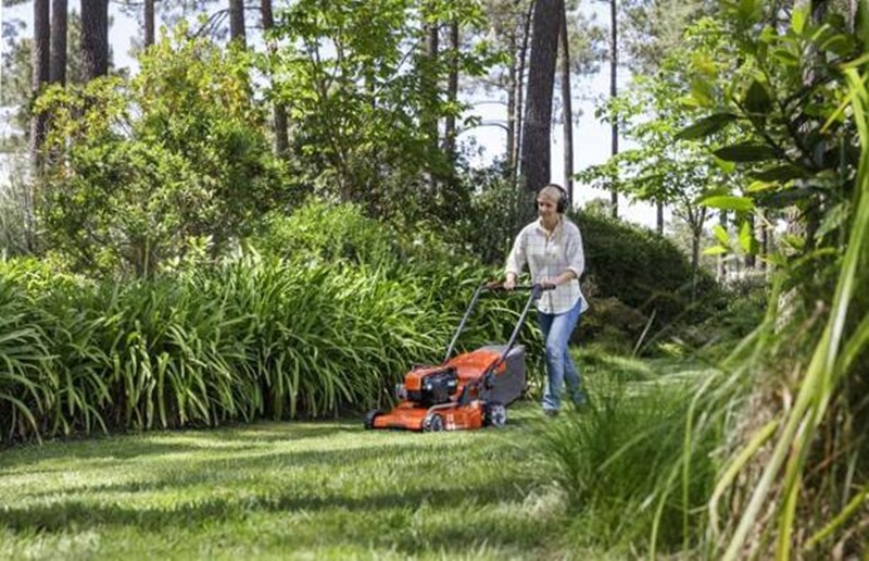 Válasszon megbízható fűnyírót a kertje ápolásához!
