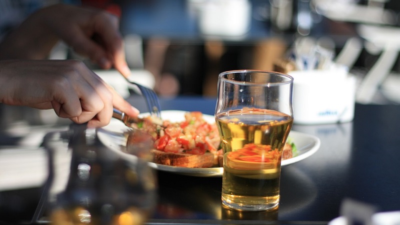 Március végétől igényelhetik a hazai éttermek az 5+5 millió forintos hitel- és támogatási konstrukciót