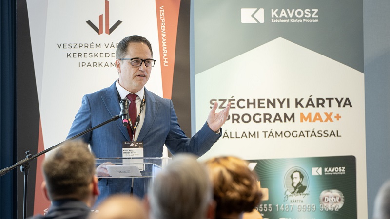 Balatonfüreden indult el a Széchenyi Kártya Roadshow