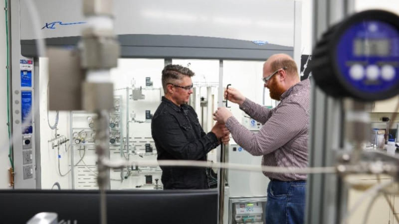 Egyetlen lépésben készül etanolból fenntartható repülőgép-üzemanyag