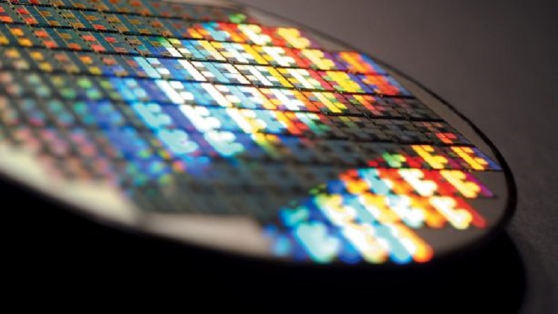 Továbbfejleszti budapesti pénzügyi központját a világ legnagyobb üveggyártója