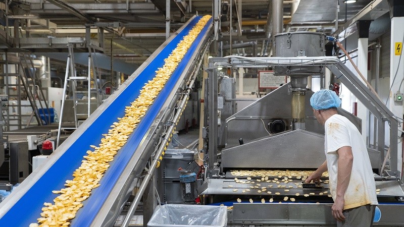 Chipsgyártás: 1,4 milliárdos fejlesztéssel bővítette győri gyárát az Intersnack